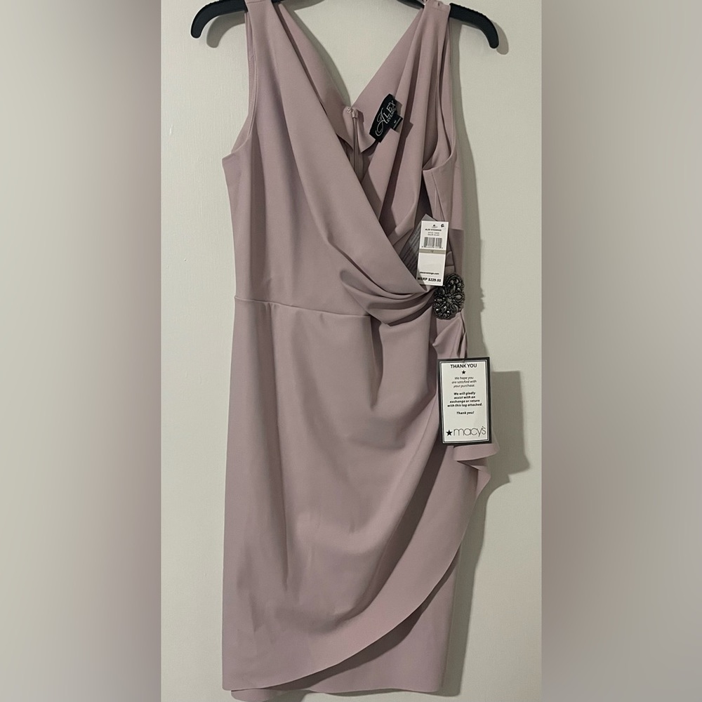 Alex Evenings Women's Slimming Short Ruched Dress with Ruffle, Size 12 - Picture 3 of 9